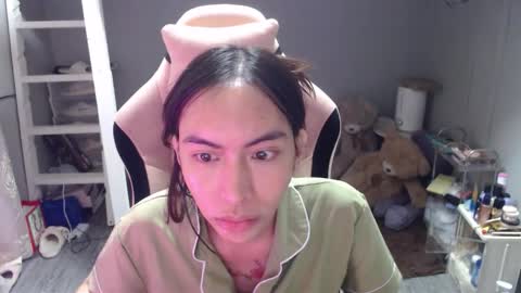 ELYSE A SIMPLE GIRL online show from December 17, 2025, 3:51 pm