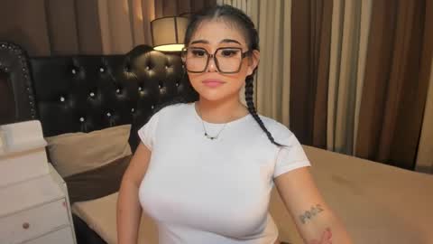 Snapshot of monstrouscockdivaontop chatting on March 5, 2025, 3:29 pm Ruthie online show from March 5, 2025, 3:29 pm