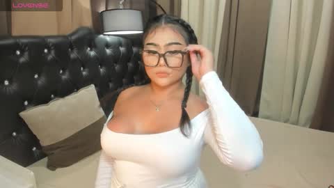 Snapshot of monstrouscockdivaontop chatting on September 12, 2025, 5:57 pm Ruthie online show from September 12, 2025, 5:57 pm