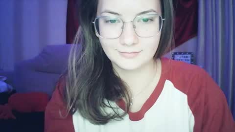 moodiemira online show from November 25, 2025, 9:15 pm