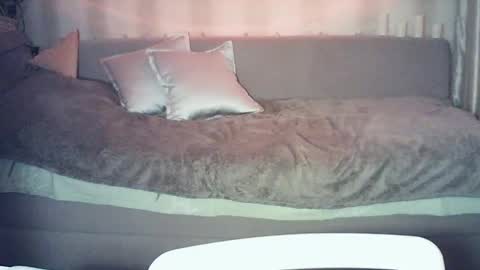 Snapshot of moodiemira chatting on March 6, 2026, 4:36 pm moodiemira online show from March 6, 2026, 4:36 pm