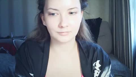 Snapshot of moodiemira chatting on March 24, 2026, 3:39 pm moodiemira online show from March 24, 2026, 3:39 pm
