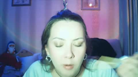 Snapshot of moodiemira chatting on April 8, 2026, 6:30 pm moodiemira online show from April 8, 2026, 6:30 pm