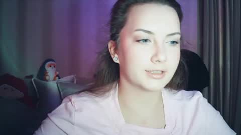 Snapshot of moodiemira chatting on April 15, 2026, 5:20 pm moodiemira online show from April 15, 2026, 5:20 pm