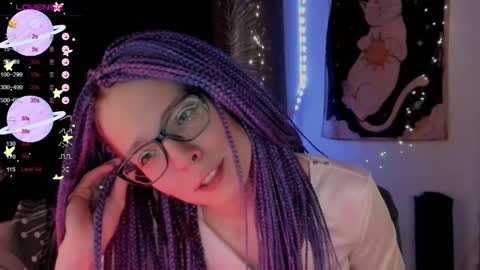 Roxy online show from September 19, 2025, 8:42 pm