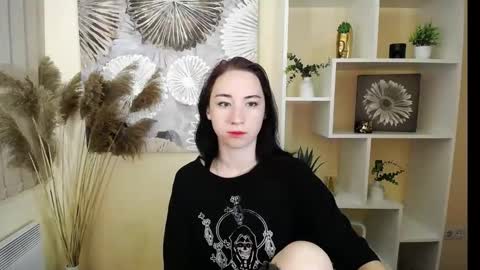 Diana online show from September 18, 2025, 7:10 am