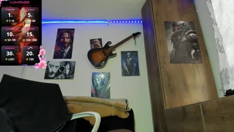 Luna online show from March 2, 2026, 10:49 pm