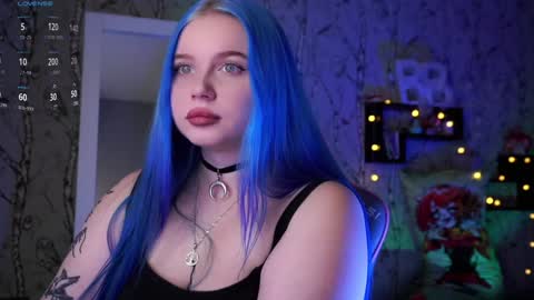 Emilia online show from December 9, 2024, 10:22 am