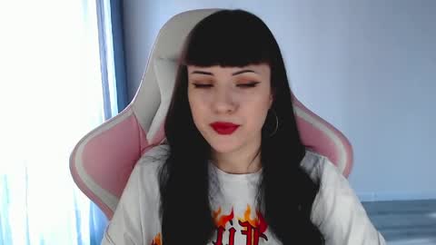  sophie  online show from April 19, 2026, 3:00 pm