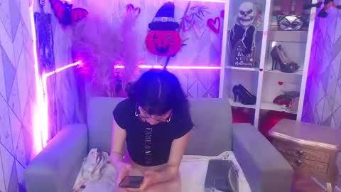 Charlotte online show from October 20, 2025, 6:19 pm