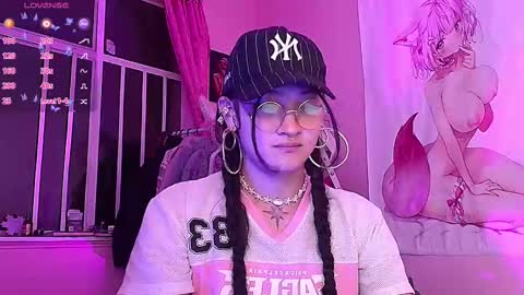 Nicky  online show from September 19, 2025, 4:47 am