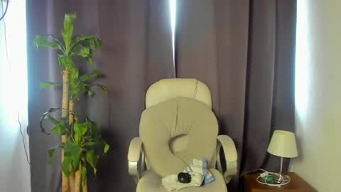 moonie_baddie31 online show from January 8, 2026, 6:54 pm