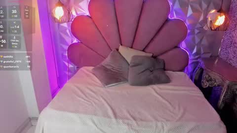 Moon online show from December 9, 2024, 5:30 pm