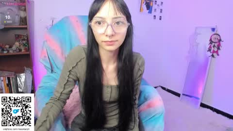 MOON  online show from October 2, 2025, 1:23 am