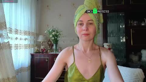 Snapshot of moonlight_88888 chatting on June 1, 2026, 11:56 am Moonlight 88888 online show from June 1, 2026, 11:56 am