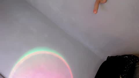 Snapshot of moonlight_baby28 chatting on May 25, 2026, 9:32 pm B E T T Y online show from May 25, 2026, 9:32 pm
