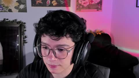 Clove online show from January 8, 2026, 2:25 am