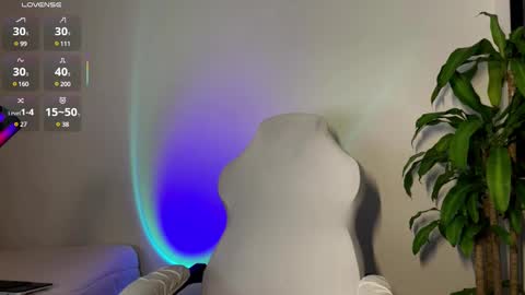 Isabella online show from March 10, 2025, 2:06 am