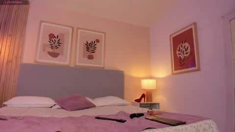 moonofhades online show from April 9, 2026, 6:19 am