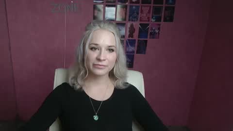 Susanna online show from March 18, 2026, 6:33 pm