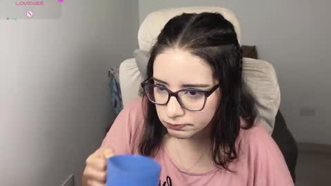 Moon Woman online show from November 6, 2025, 6:25 am