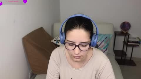 Moon Woman online show from January 13, 2026, 4:29 am