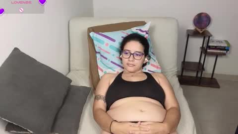 Snapshot of moonwoman_ chatting on February 3, 2026, 6:40 am Moon Woman online show from February 3, 2026, 6:40 am