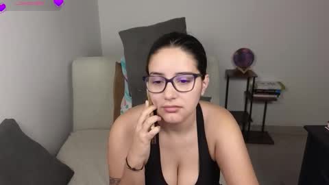 Snapshot of moonwoman_ chatting on February 22, 2026, 3:07 am Moon Woman online show from February 22, 2026, 3:07 am