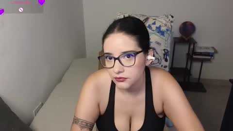 Snapshot of moonwoman_ chatting on March 2, 2026, 7:15 am Moon Woman online show from March 2, 2026, 7:15 am