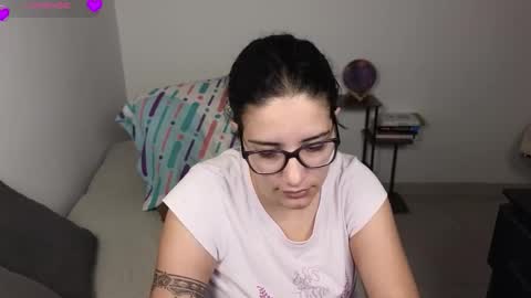 Snapshot of moonwoman_ chatting on March 16, 2026, 1:22 am Moon Woman online show from March 16, 2026, 1:22 am