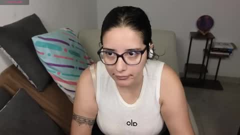 Moon Woman online show from April 26, 2026, 4:54 am