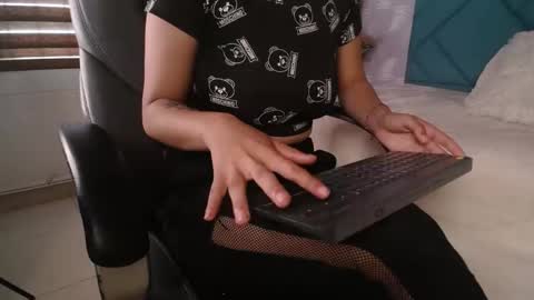 Michelle online show from March 6, 2025, 7:21 pm