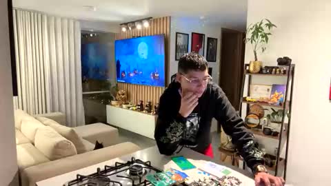 Snapshot of morgan_hiller chatting on October 29, 2025, 12:24 am   online show from October 29, 2025, 12:24 am