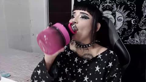 Morgan Moon online show from November 30, 2025, 10:47 pm