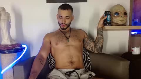 Snapshot of morgann_jones chatting on December 4, 2025, 3:43 pm morgan online show from December 4, 2025, 3:43 pm