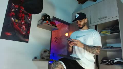 Snapshot of morgann_jones chatting on December 21, 2025, 6:04 pm morgan online show from December 21, 2025, 6:04 pm