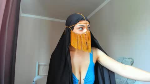 Snapshot of moroccan_diamond_ chatting on May 3, 2026, 7:03 am Medina online show from May 3, 2026, 7:03 am