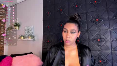 Snapshot of morochaa_fire chatting on December 2, 2024, 2:41 pm Morocha  online show from December 2, 2024, 2:41 pm