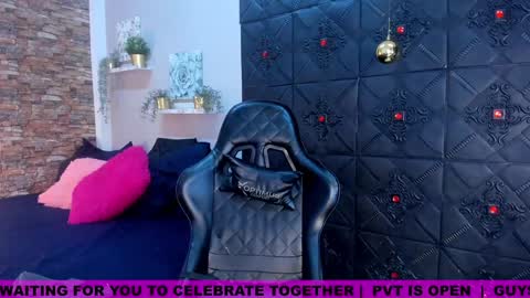 Snapshot of morochaa_fire chatting on December 23, 2024, 2:35 am Morocha  online show from December 23, 2024, 2:35 am