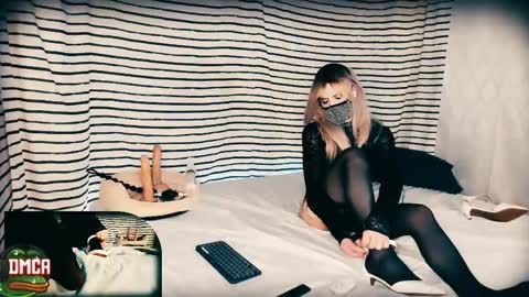 Morphelina online show from October 29, 2025, 7:54 am