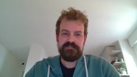 Snapshot of morritz chatting on November 12, 2025, 2:39 pm morritz online show from November 12, 2025, 2:39 pm