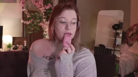 morvelyn online show from June 2, 2026, 7:16 pm