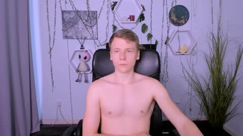 Snapshot of mory_arti chatting on December 6, 2024, 11:14 pm Welcome here online show from December 6, 2024, 11:14 pm