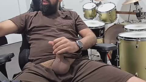 Snapshot of moseph_melb88 chatting on November 17, 2025, 2:45 pm melb guy29 online show from November 17, 2025, 2:45 pm