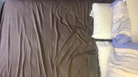 Snapshot of mosh2 chatting on March 9, 2025, 4:05 am Kattie Mosh online show from March 9, 2025, 4:05 am