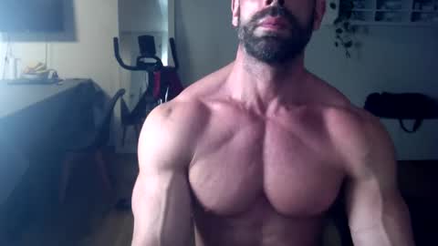 Snapshot of mosh2 chatting on November 13, 2025, 11:14 pm Kattie Mosh online show from November 13, 2025, 11:14 pm