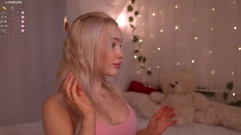 Snapshot of mother__of__dragons chatting on September 12, 2025, 11:37 pm Deni and Jett my weekly schedule online show from September 12, 2025, 11:37 pm