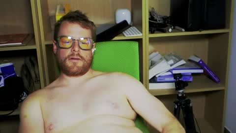 Snapshot of motodan44 chatting on April 9, 2026, 2:00 pm JuicySandwich online show from April 9, 2026, 2:00 pm