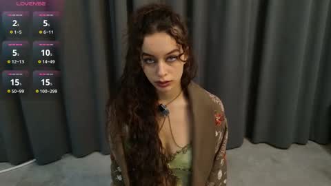 Luna online show from December 21, 2025, 12:18 am