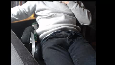 mpmimp online show from November 29, 2025, 4:43 pm